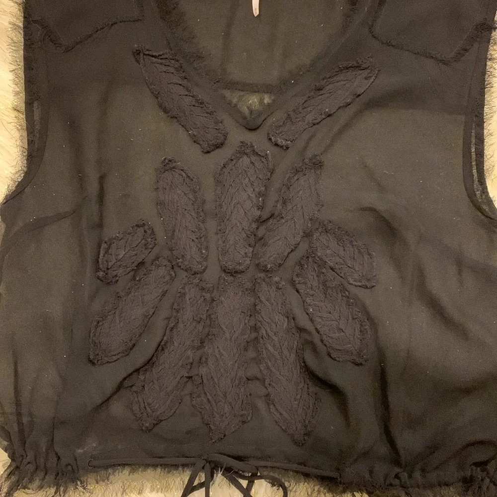 Free People Black Sheer Sleeveless Top with Feather Design Women’s Medium - Picture 2 of 5